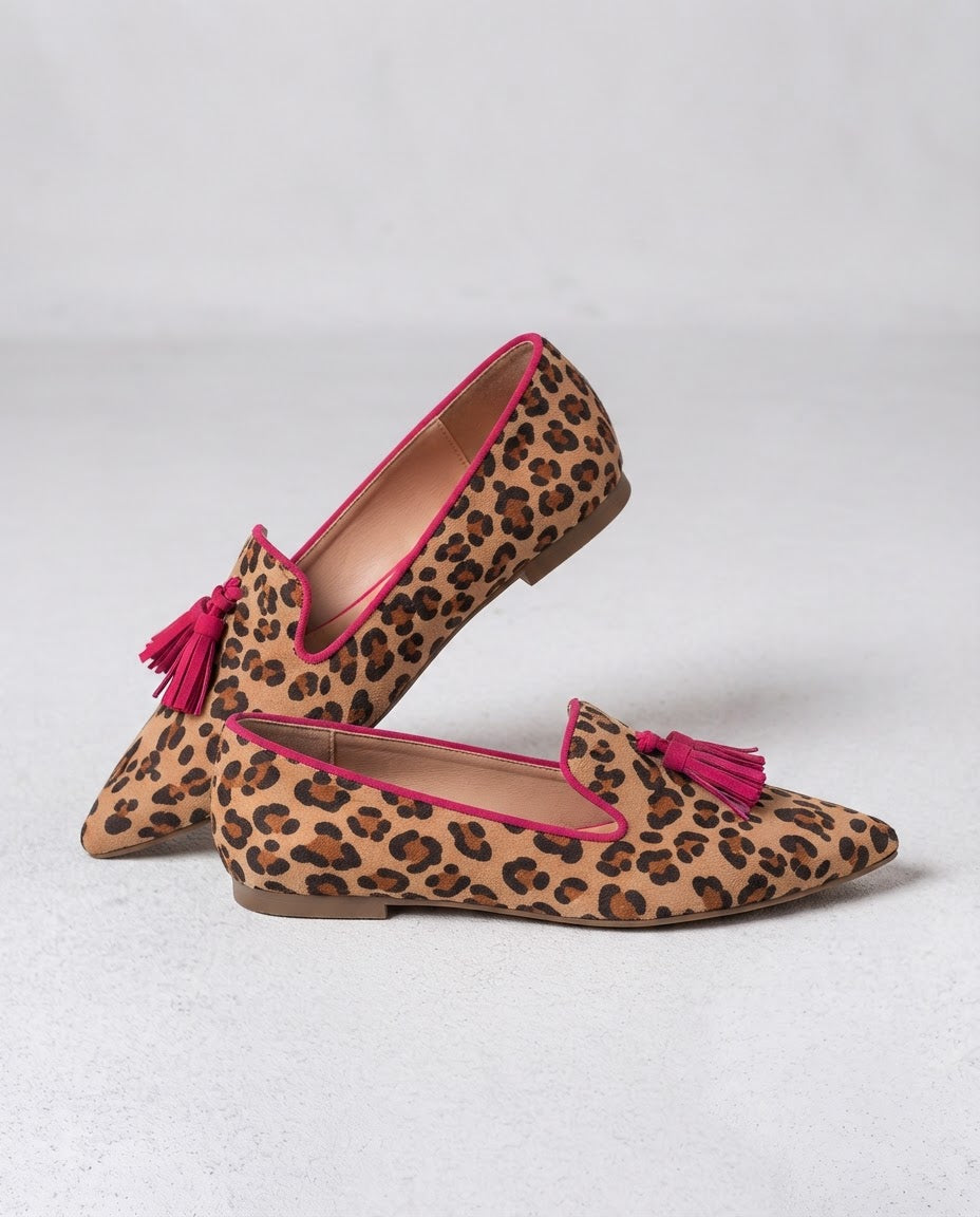 Geneviève | Mocassin léopard effet daim, pampilles fuchsia