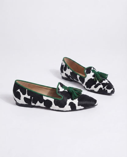 Geneviève | Mocassin vache noir et blanc, pampilles vertes